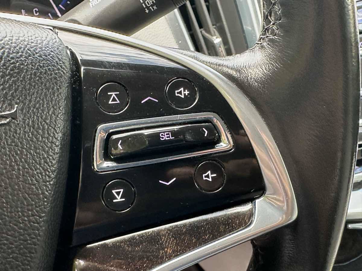 Used 2016 Cadillac SRX Luxury w/ Driver Awareness Package FWD image 26