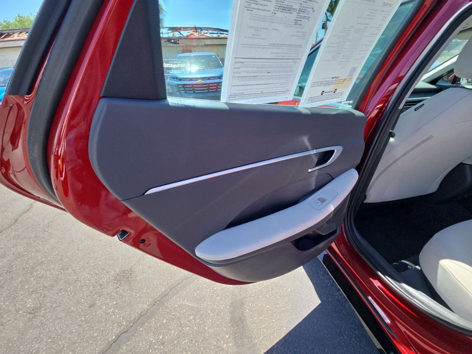 Used 2025 Hyundai Sonata SEL FWD image 30