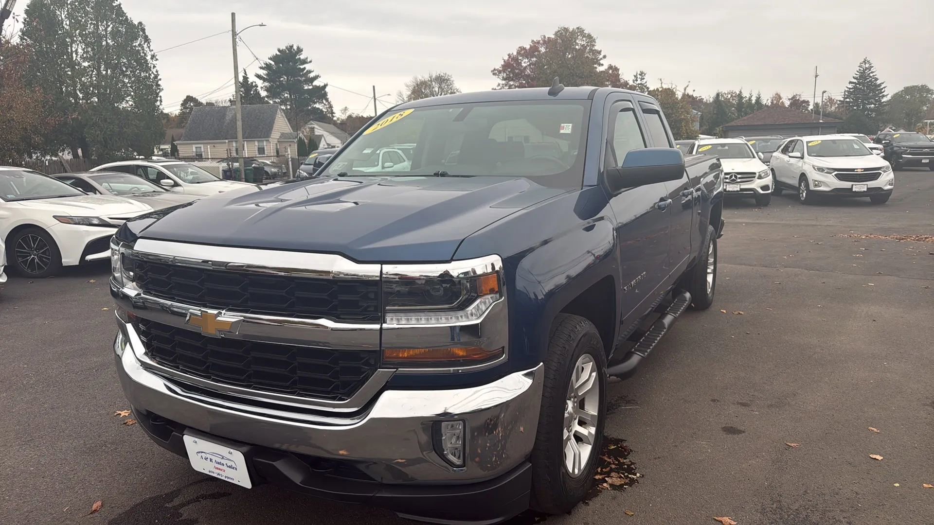 Used 2018 Chevrolet Silverado 1500 LT w/ All Star Edition AWD/4WD image 3