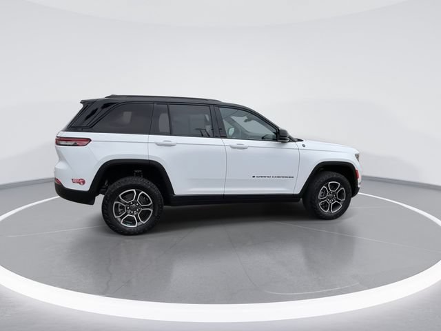 Used 2022 Jeep Grand Cherokee Trailhawk AWD/4WD image 8