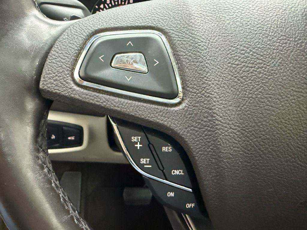 Used 2017 Lincoln MKC Reserve w/ Lincoln MKC Climate Package AWD/4WD image 15