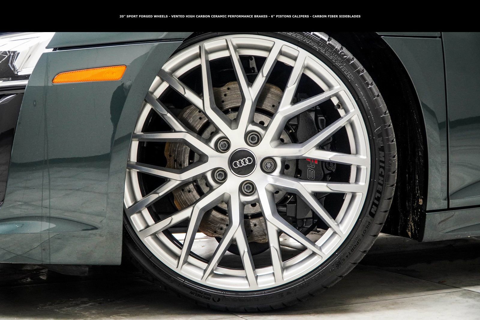 Used 2017 Audi R8 V10 w/ Carbon Exterior Package image 3