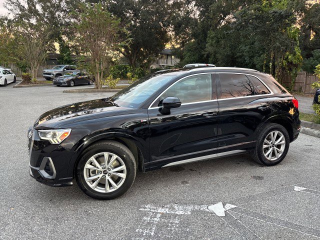 Used 2024 Audi Q3 2.0T Premium image 3