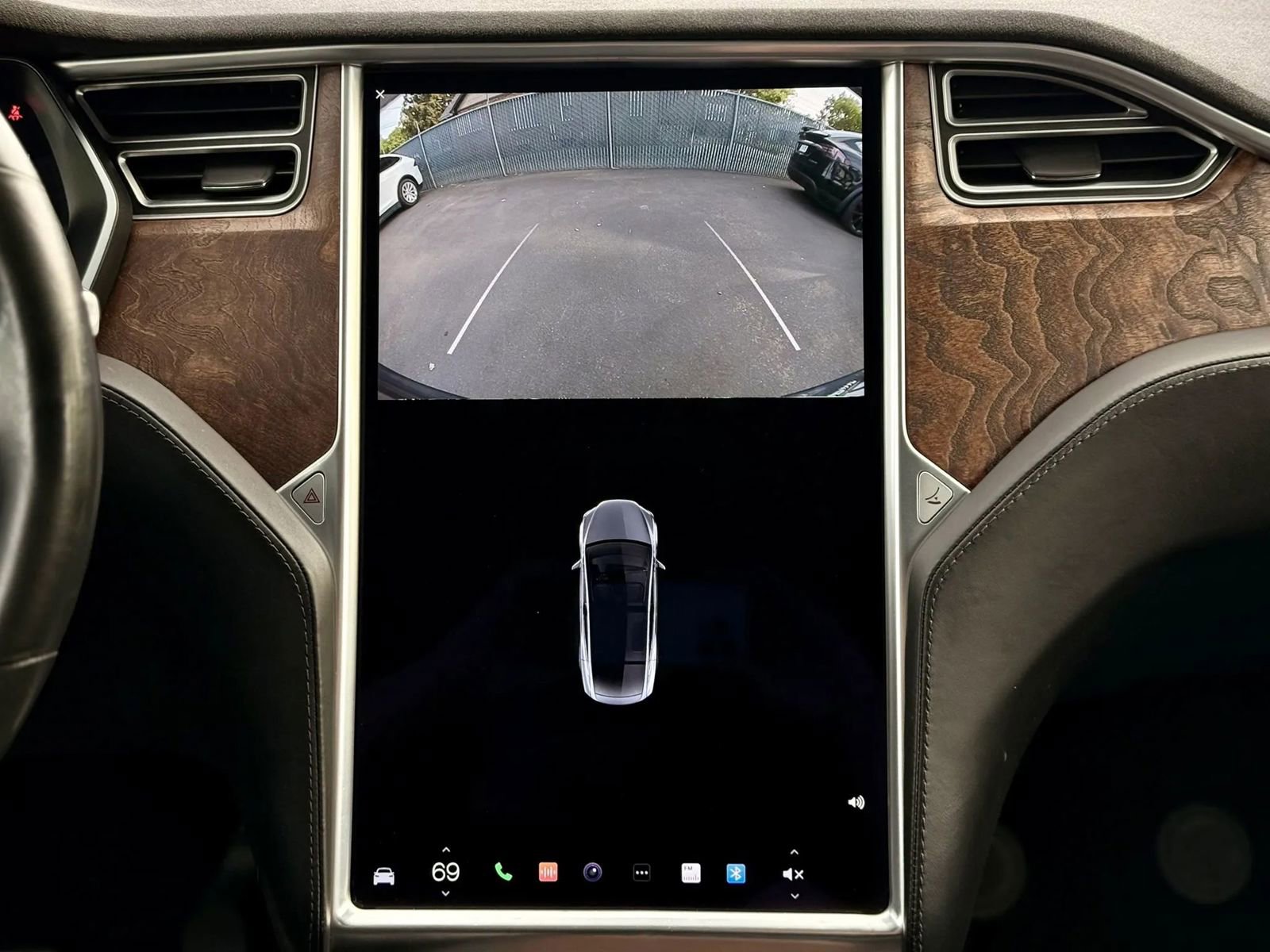 Used 2016 Tesla Model X 90D image 17