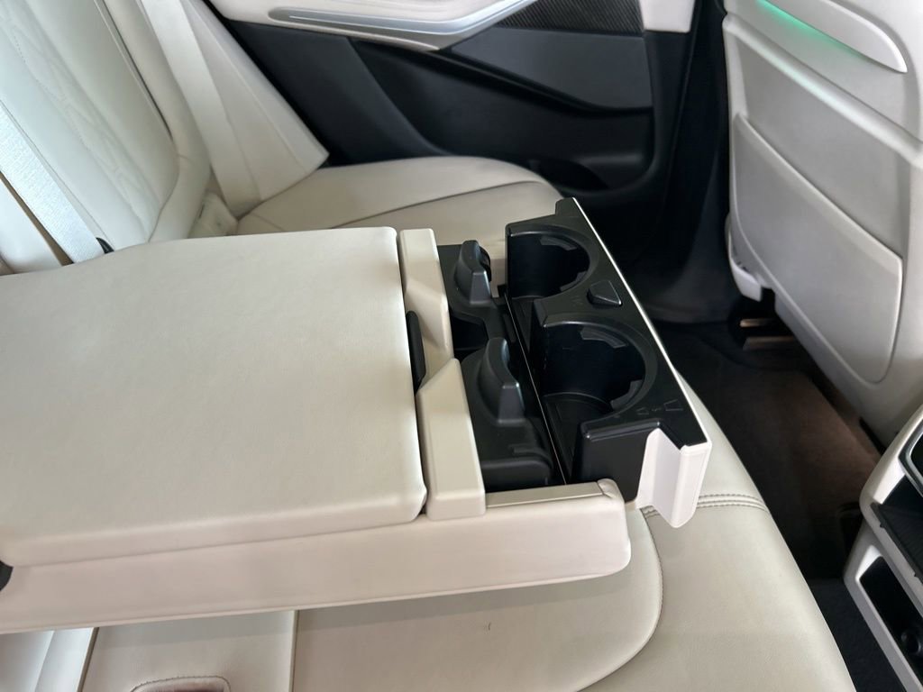 Used 2021 BMW X5 M50i w/ Executive Package image 39