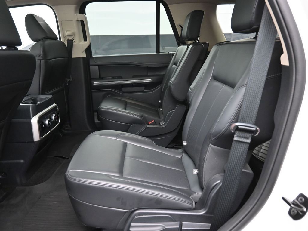Used 2022 Ford Expedition XLT image 27