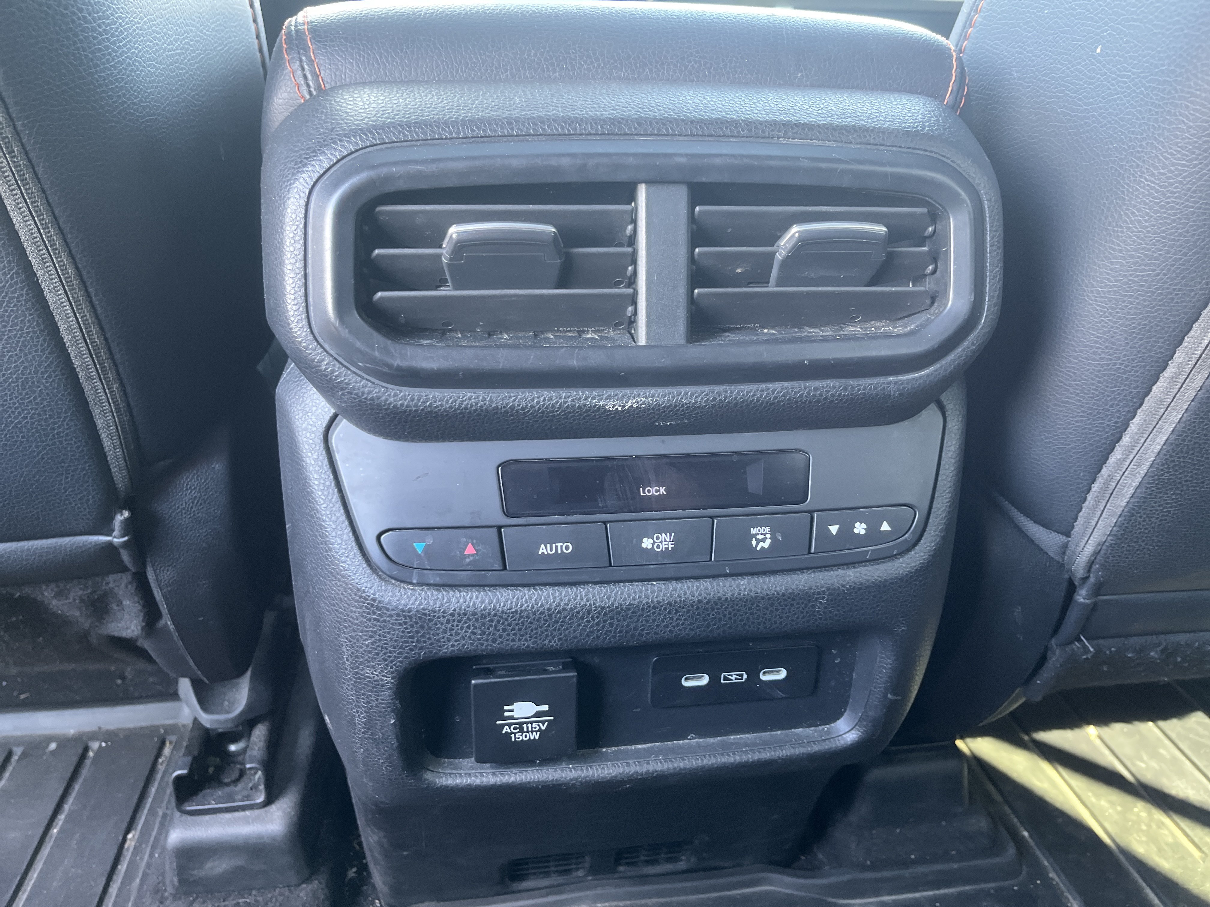 Certified 2024 Honda Pilot TrailSport image 19