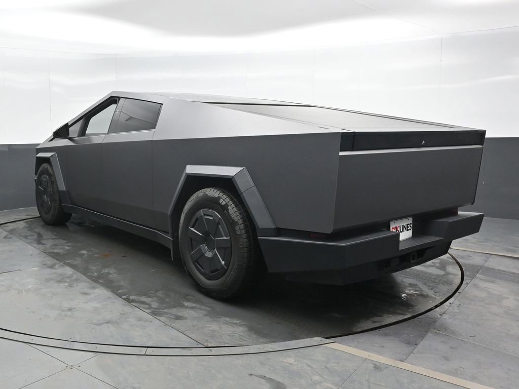 Used 2025 Tesla Cybertruck AWD Crew Cab image 11