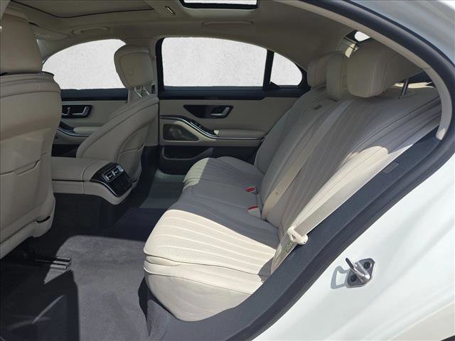 Used 2023 Mercedes-Benz S 500 4MATIC image 16