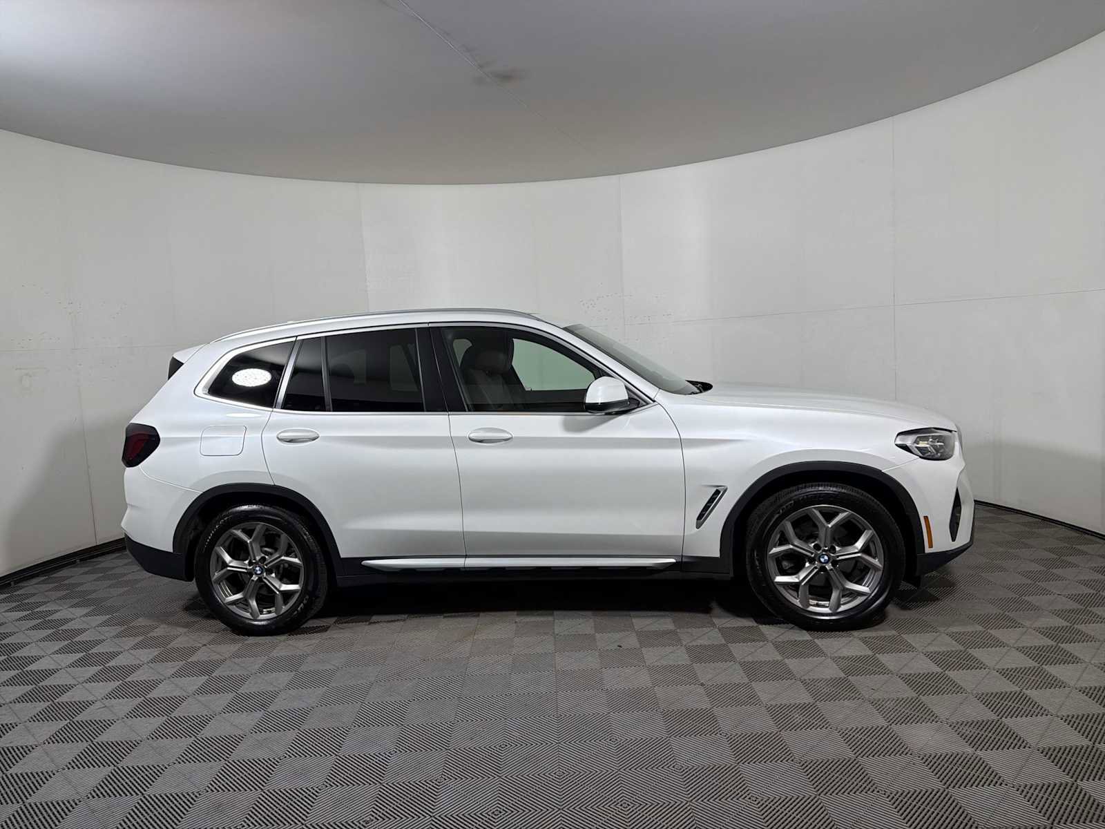 Used 2022 BMW X3 sDrive30i w/ Premium Package 2 image 7