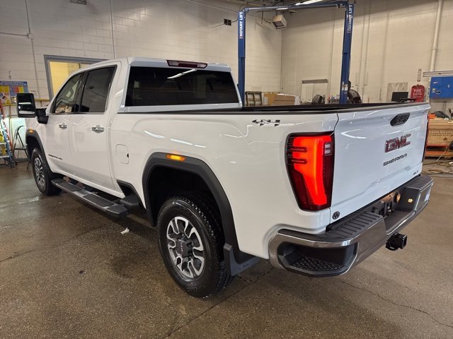 New 2026 GMC Sierra 2500 SLT image 4