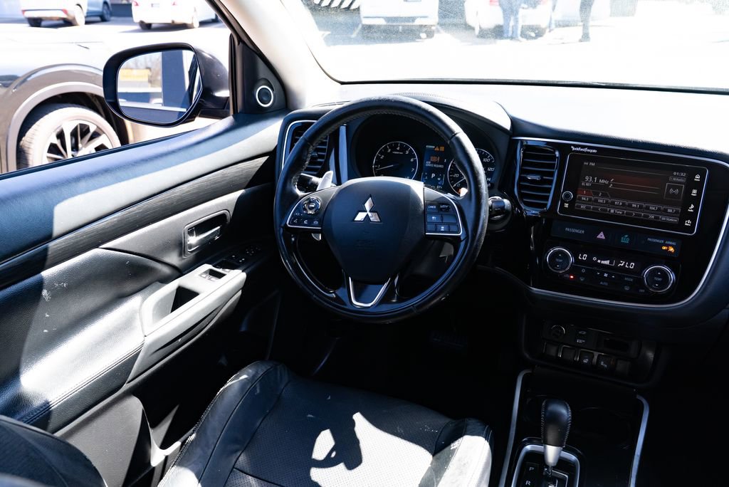 Used 2018 Mitsubishi Outlander GT image 9