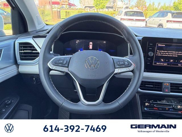 New 2026 Volkswagen Taos SE image 19