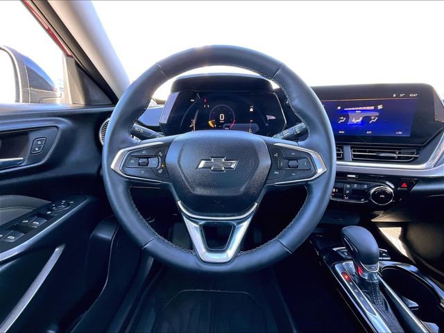 Used 2024 Chevrolet Trax ACTIV w/ Sunroof Package image 17
