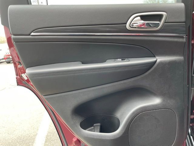 Used 2021 Jeep Grand Cherokee Limited image 25