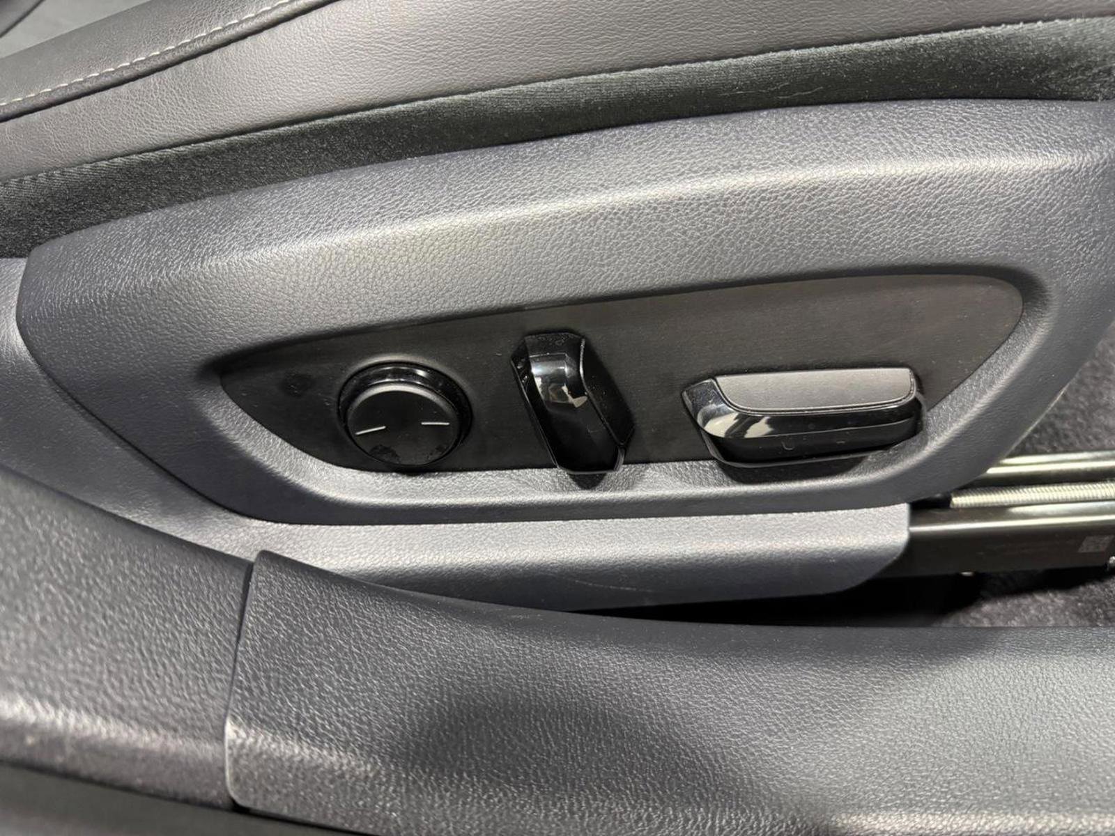 Used 2023 Lexus ES 350 F Sport w/ Protection Package (P2) image 18