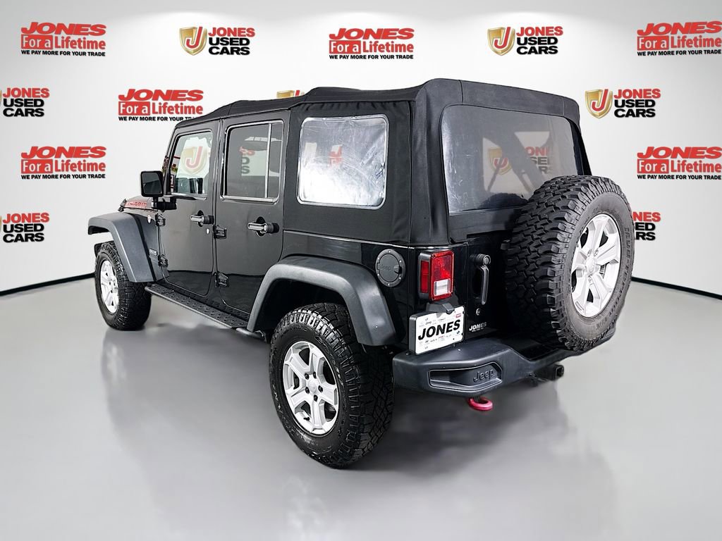 Used 2017 Jeep Wrangler Unlimited Rubicon image 2