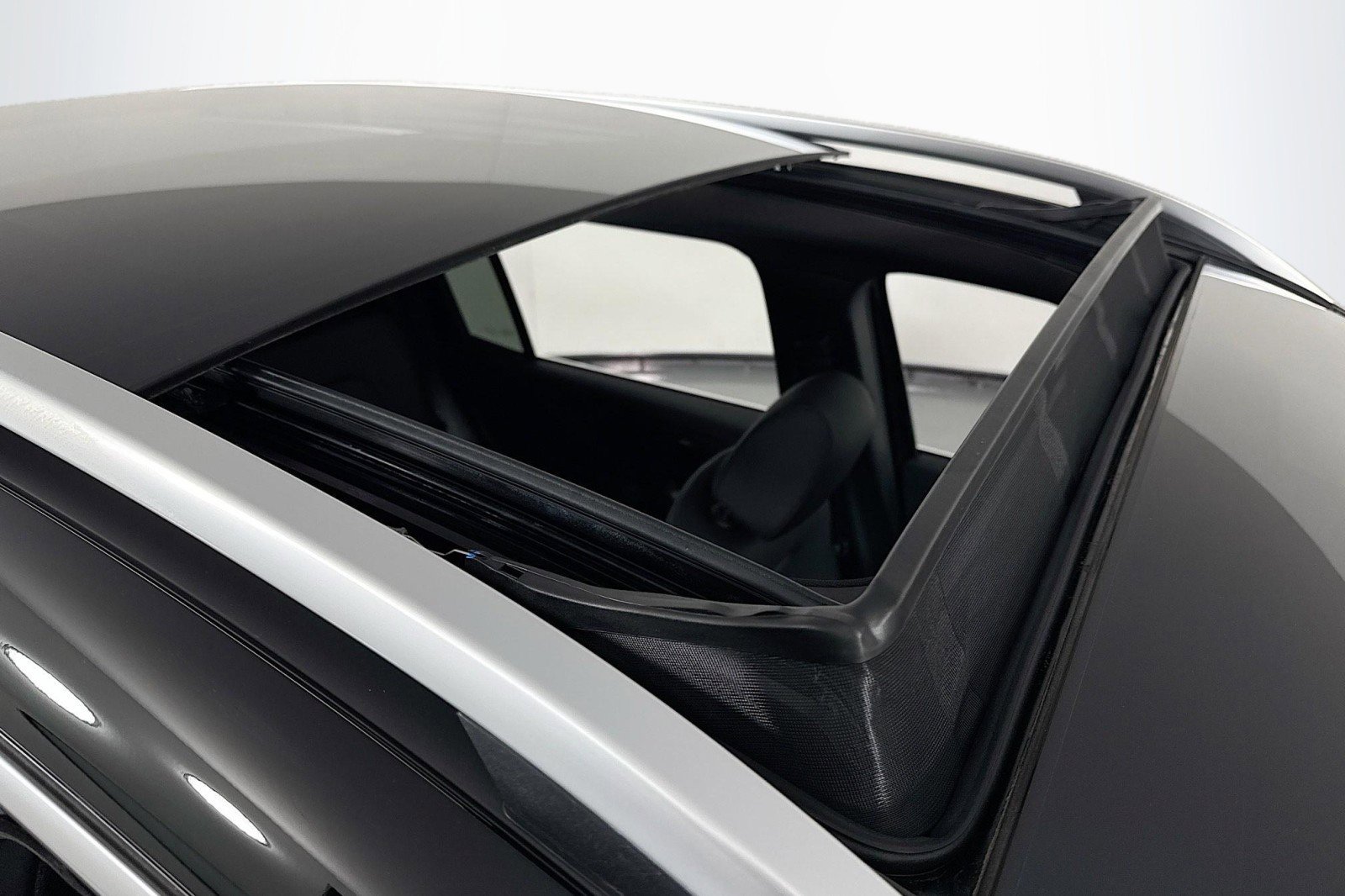 New 2026 Mercedes-Benz GLB 250 image 22