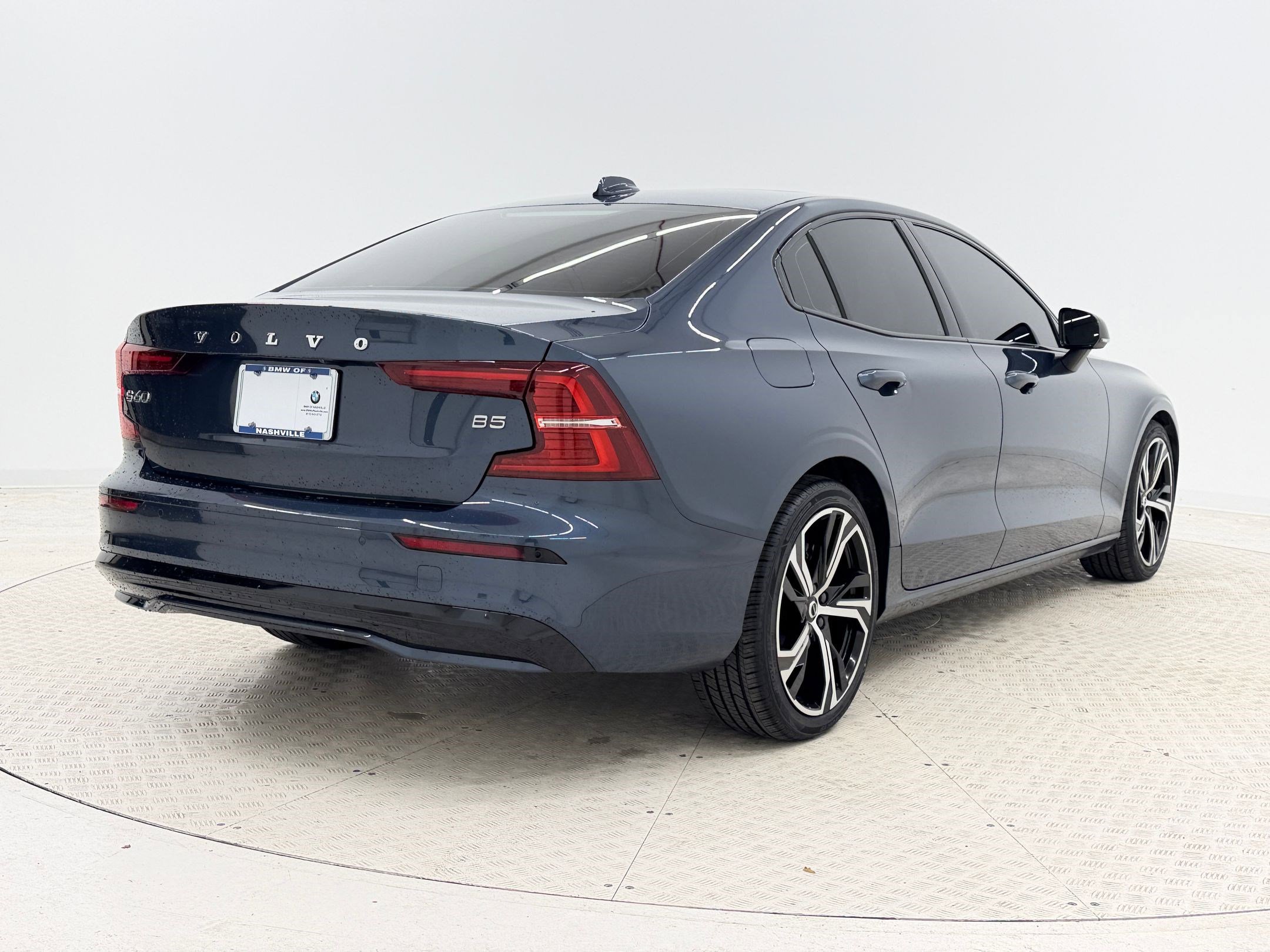 Used 2024 Volvo S60 B5 Core image 9