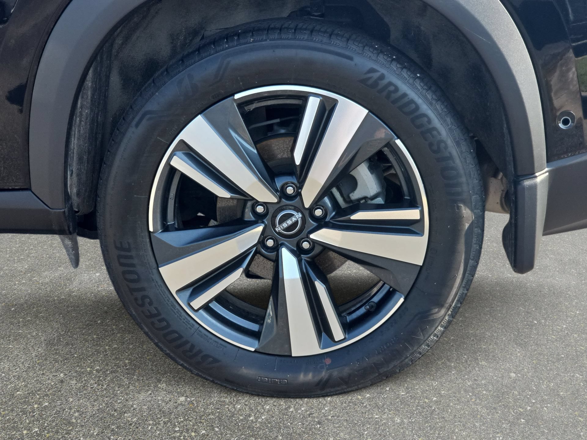 Used 2023 Nissan Rogue SL w/ SL Premium Package FWD image 32