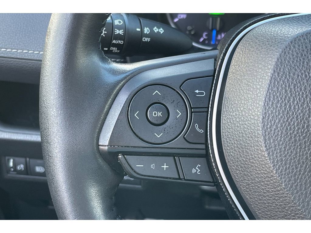 Used 2021 Toyota RAV4 XLE w/ Convenience Package image 37