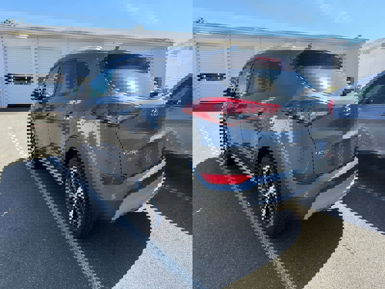 Used 2018 Hyundai Tucson Sport image 2