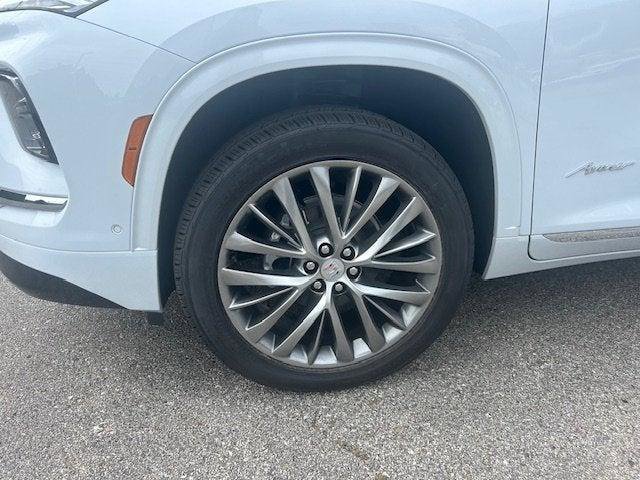 New 2026 Buick Enclave Avenir w/ Super Cruise Package image 2