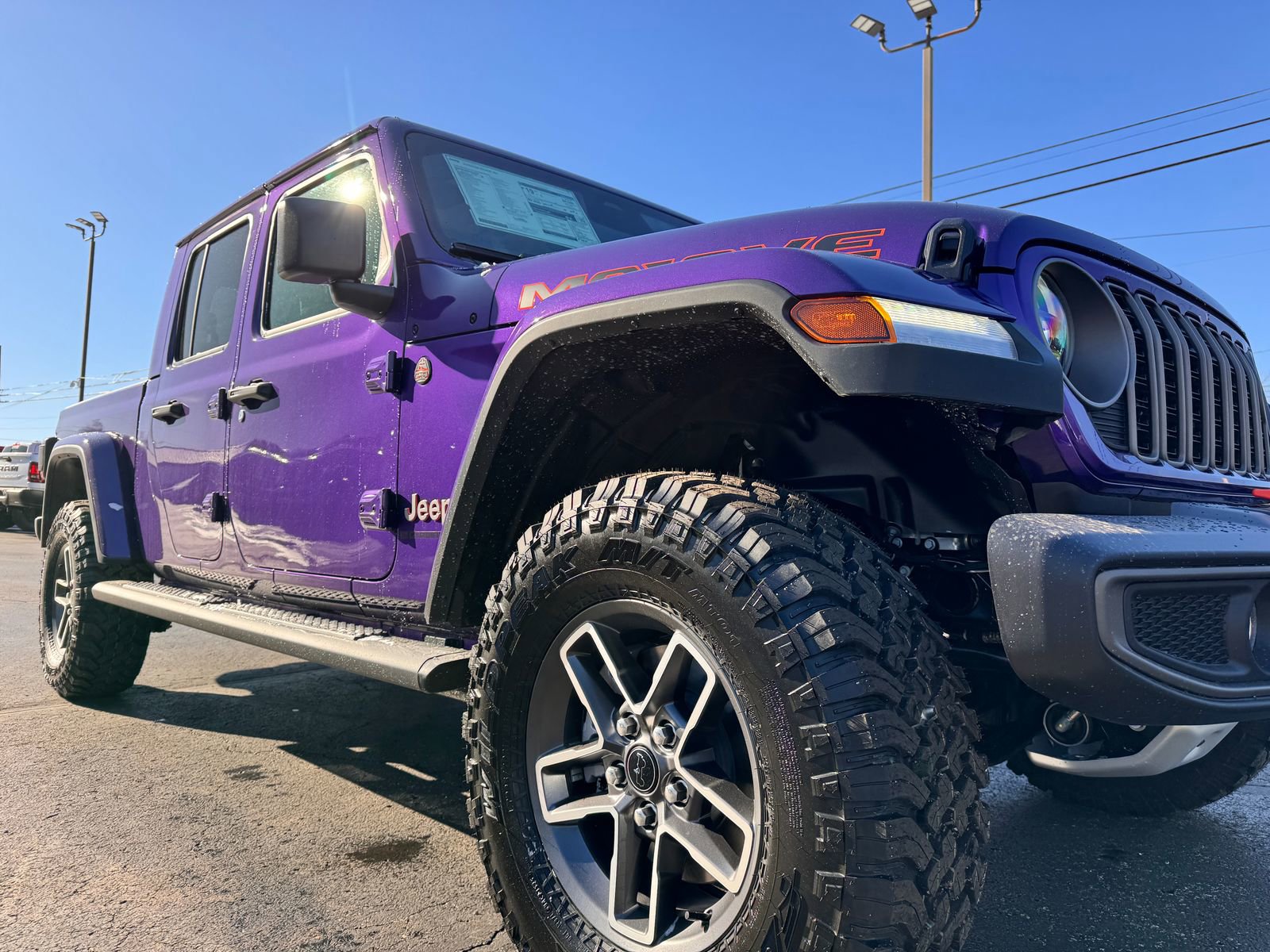 New 2026 Jeep Gladiator Mojave image 4