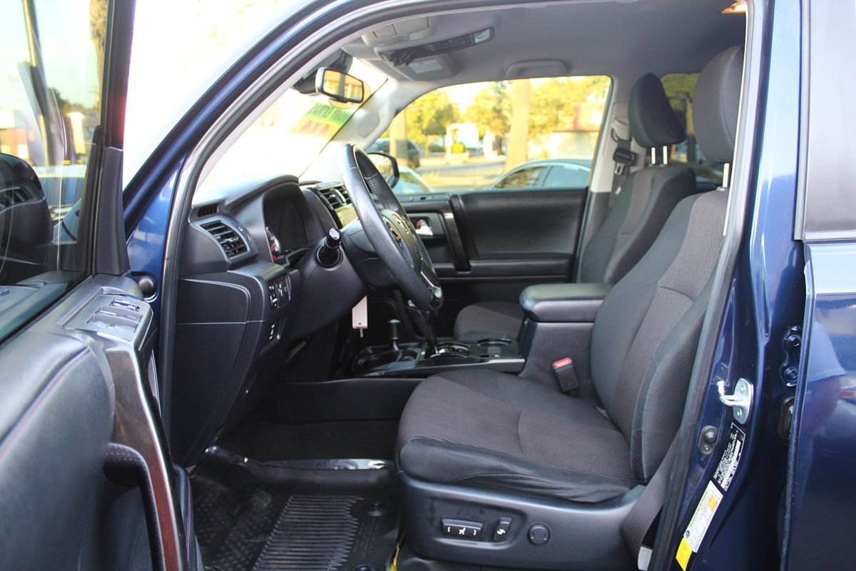 Used 2020 Toyota 4Runner TRD Off-Road w/ Wilderness Package AWD/4WD image 23