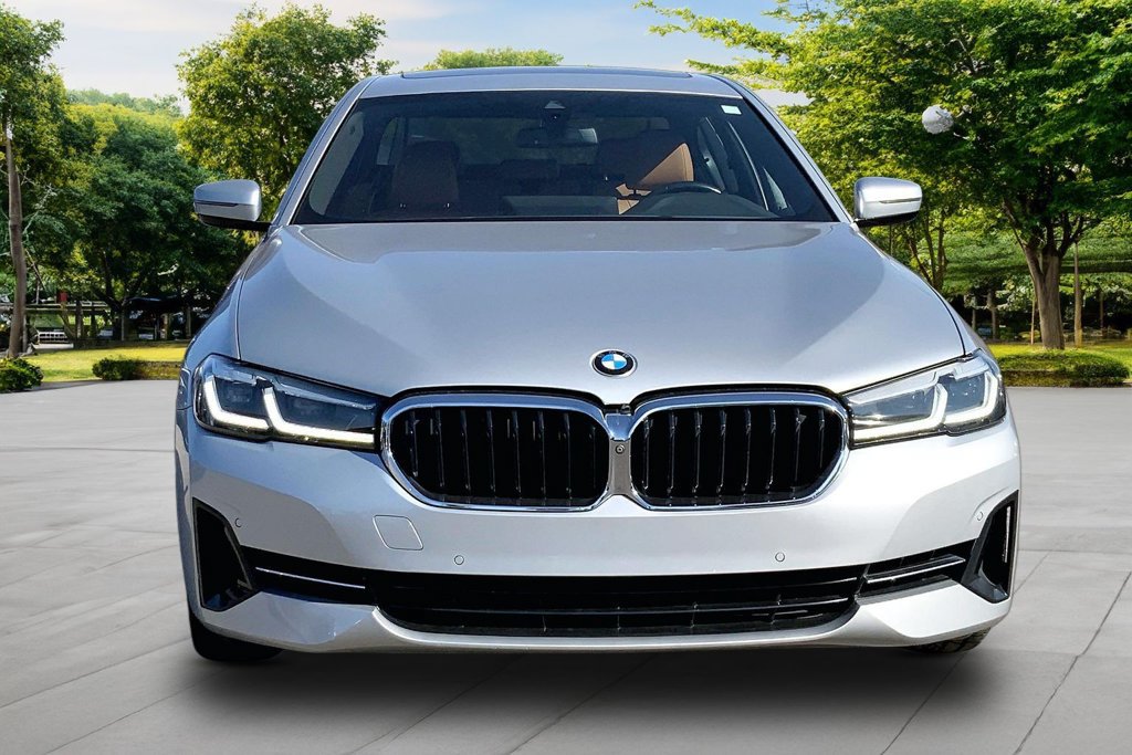 Used 2021 BMW 530i w/ Convenience Package RWD image 2
