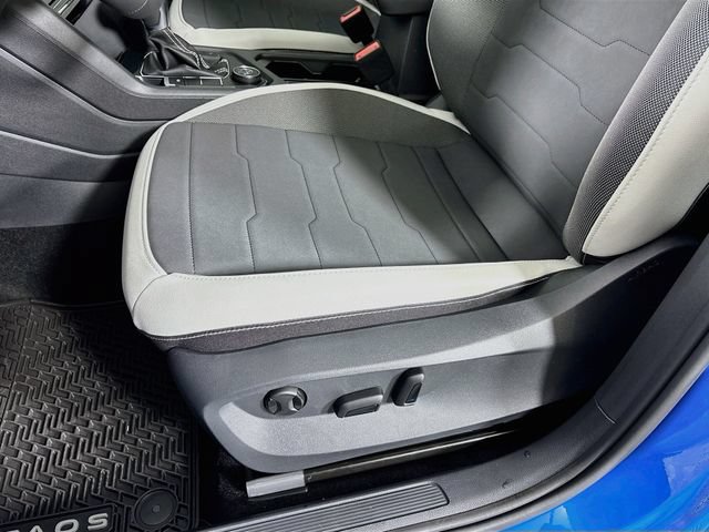 New 2026 Volkswagen Taos SE AWD/4WD image 18