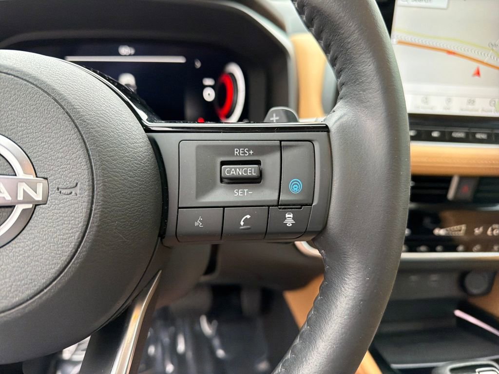 Used 2023 Nissan Rogue Platinum image 24