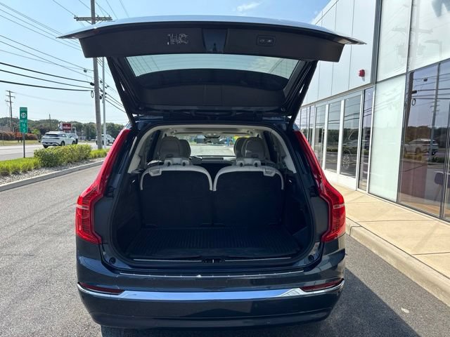 Certified 2024 Volvo XC90 B5 Plus w/ Protection Package Premier AWD/4WD image 11
