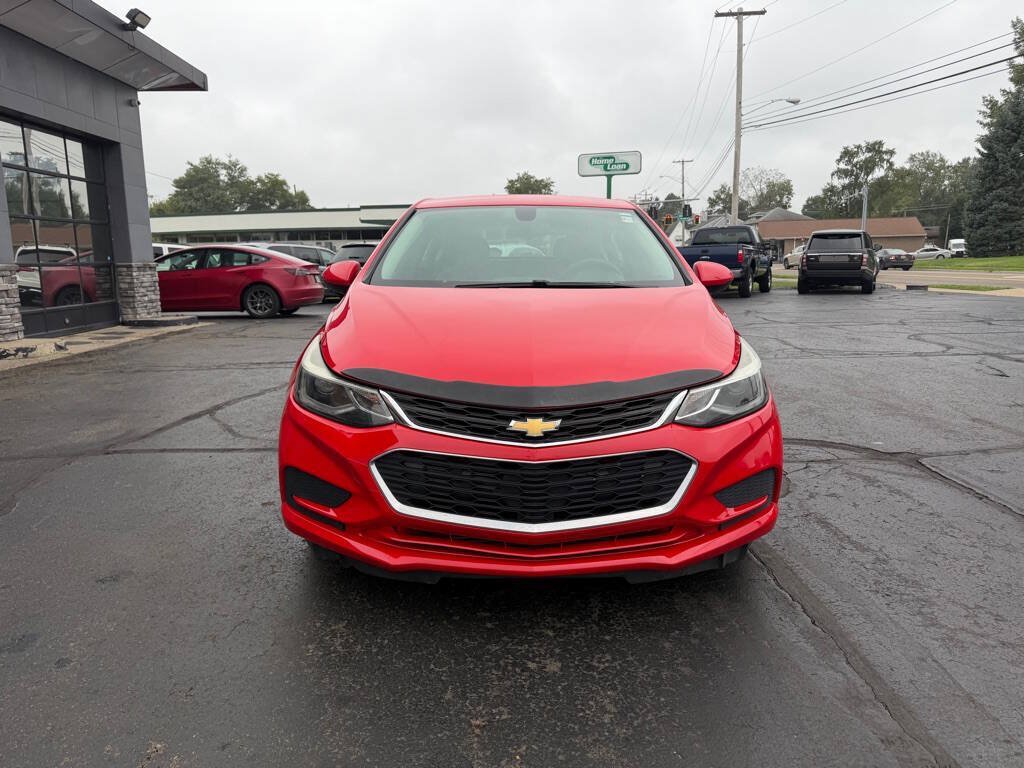 Used 2017 Chevrolet Cruze LT w/ Convenience Package FWD image 8