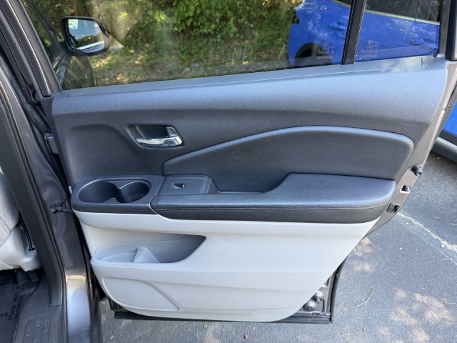 Used 2018 Honda Pilot LX image 26
