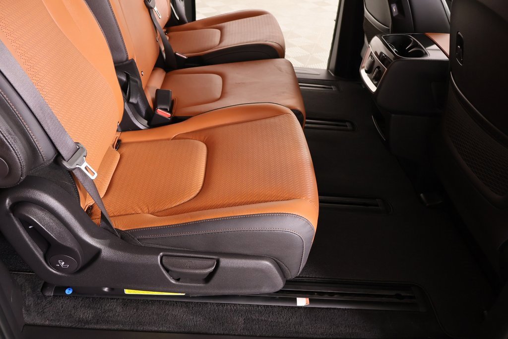 Used 2023 Kia Carnival SX Prestige w/ Paint Protection Package image 16