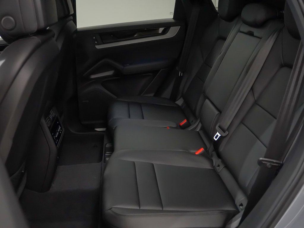 New 2026 Porsche Cayenne E-Hybrid image 18
