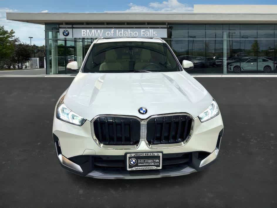 Used 2023 BMW X1 xDrive28i image 3