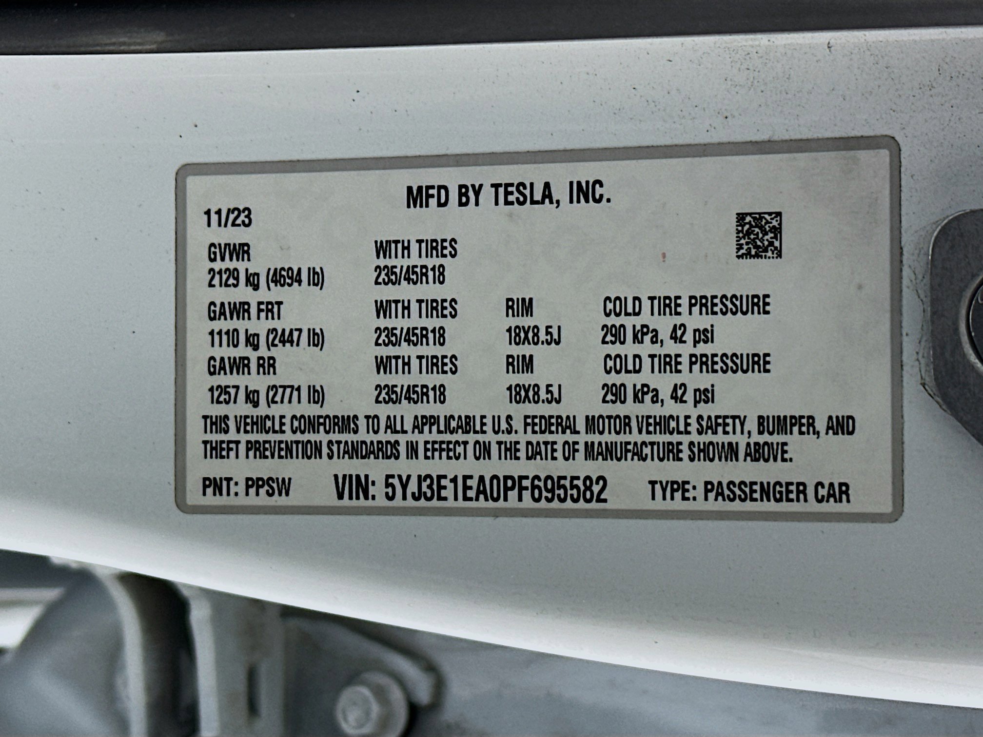 Used 2023 Tesla Model 3 Standard Range image 12
