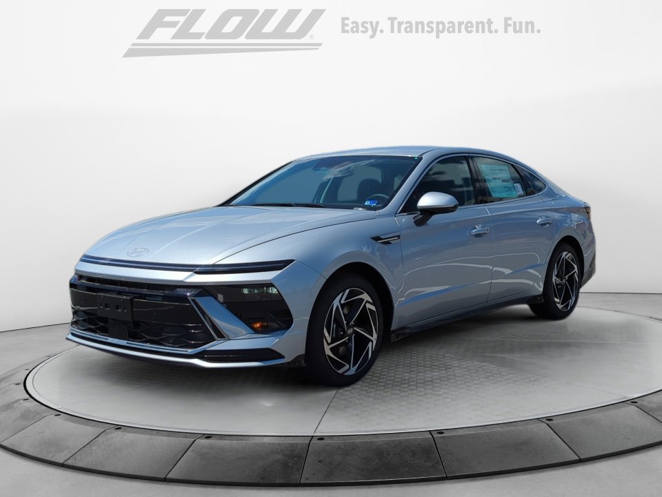 New 2026 Hyundai Sonata SEL FWD image 3