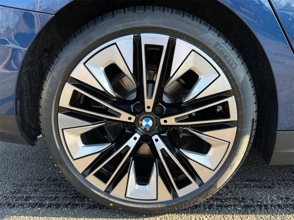 Certified 2026 BMW 530i xDrive w/ Premium Package image 17