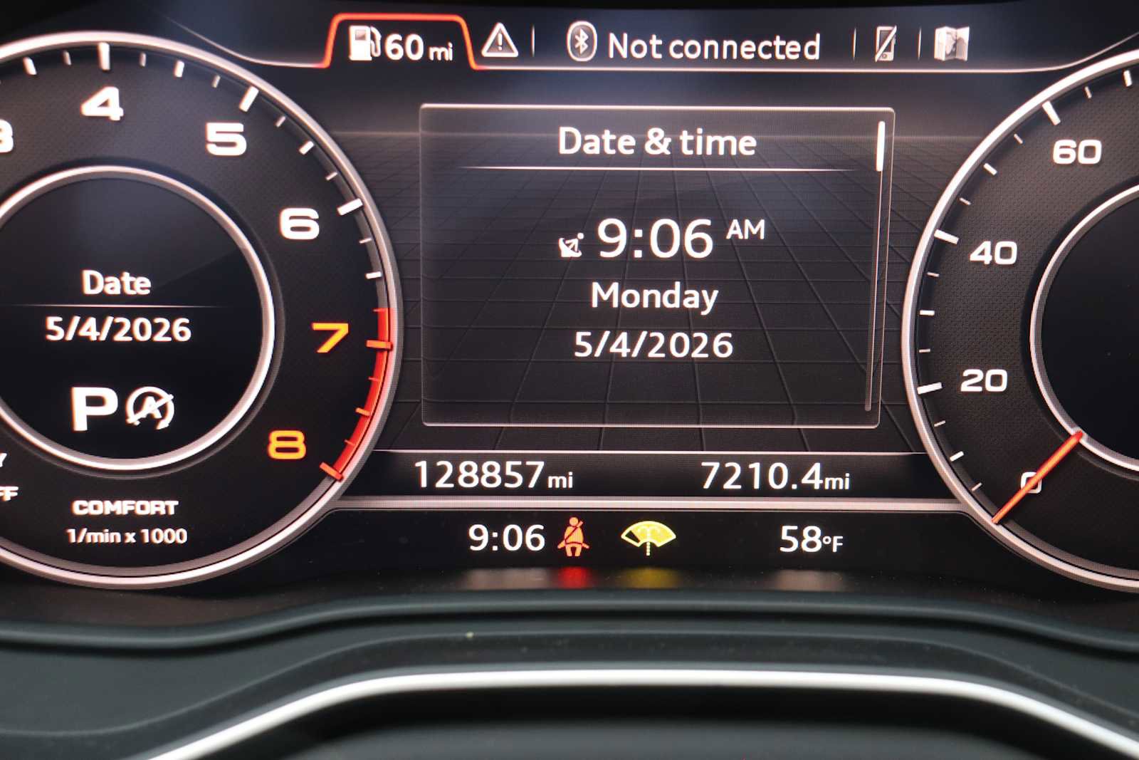 Used 2017 Audi A4 2.0T Prestige w/ Prestige Package AWD/4WD image 11