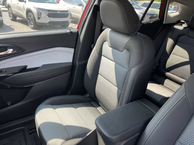 New 2026 Chevrolet Trax LT w/ Driver Confidence Package FWD image 23