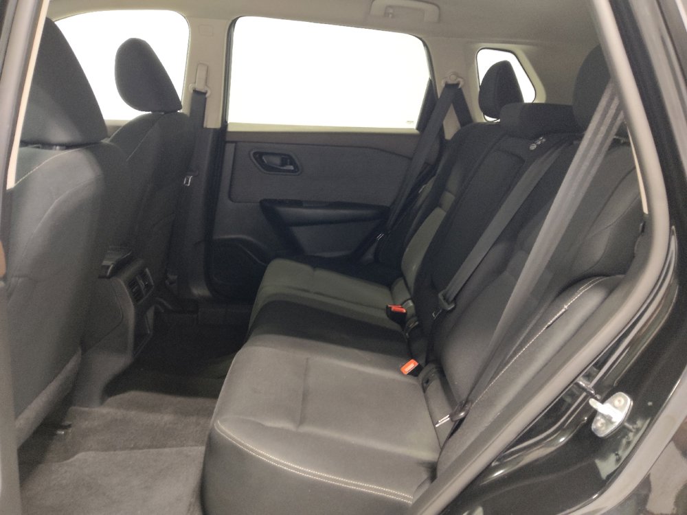 Used 2023 Nissan Rogue S image 18