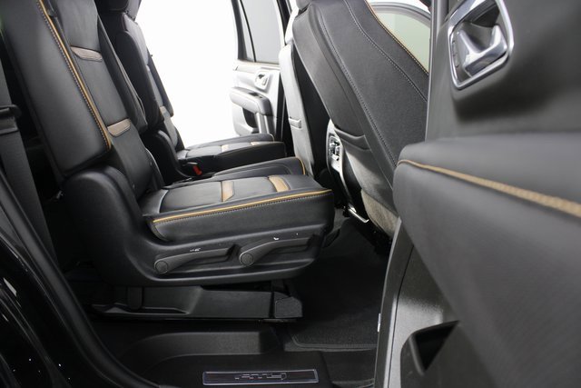 Used 2023 GMC Yukon AT4 w/ Technology Package image 25