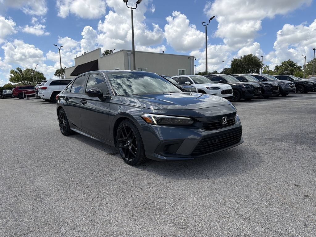 Used 2023 Honda Civic Sport image 2