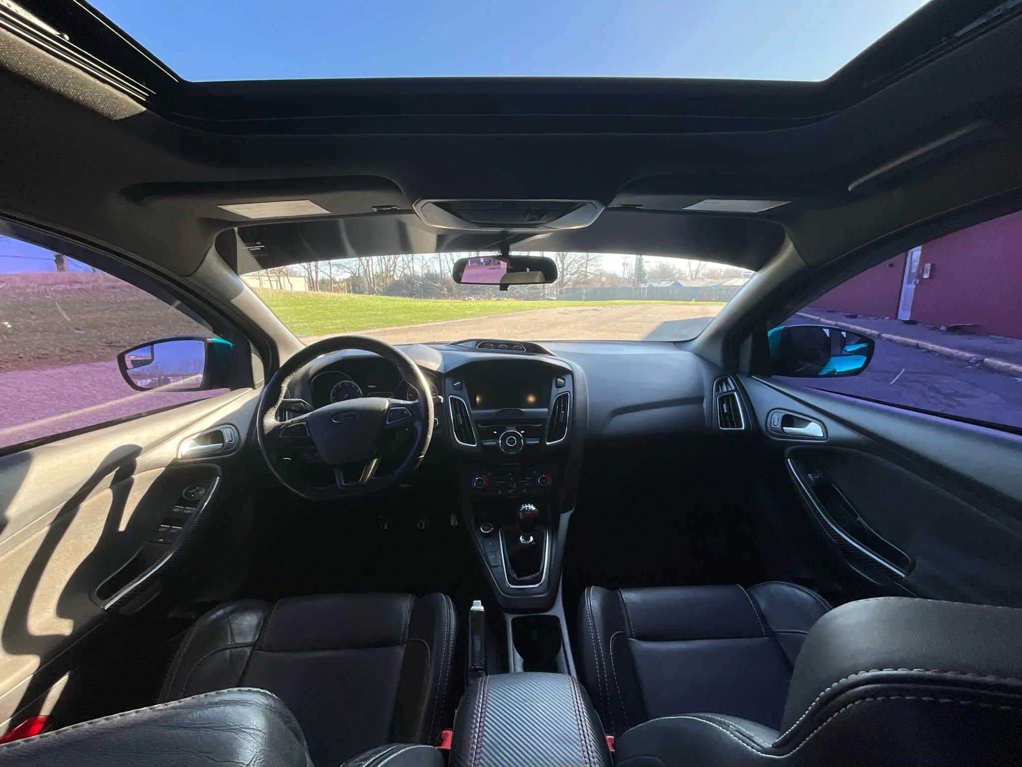 Used 2017 Ford Focus ST image 19