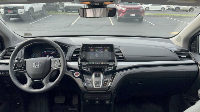 Used 2023 Honda Odyssey Touring image 45