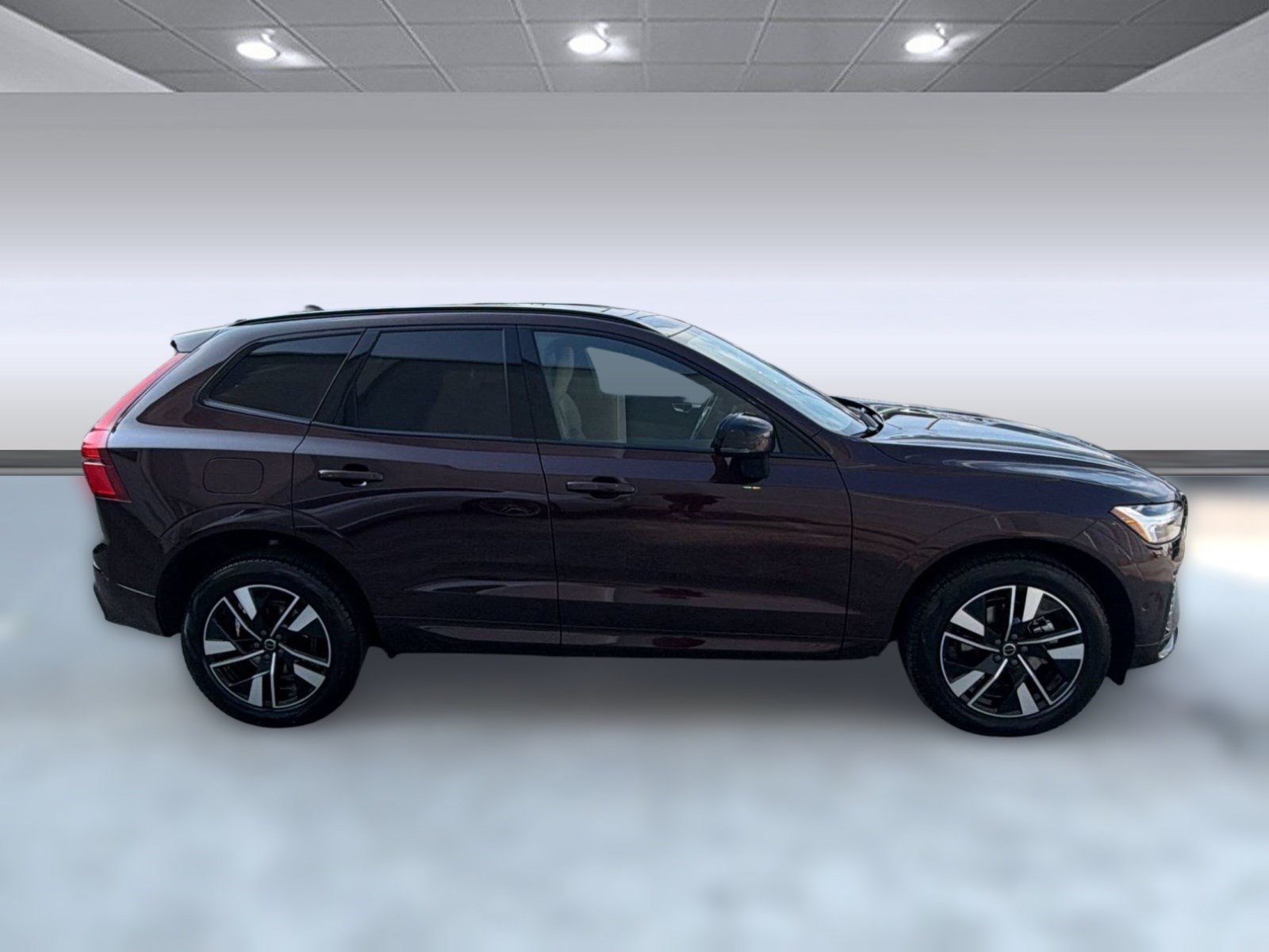 New 2026 Volvo XC60 B5 Plus w/ Climate Package AWD/4WD image 8