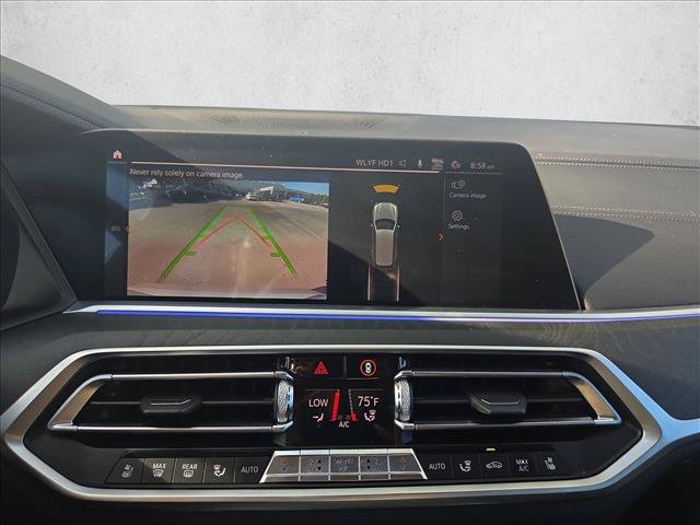 Used 2020 BMW X7 xDrive40i w/ Premium Package AWD/4WD image 11
